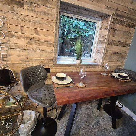Boutique Shrewsbury Suites 外观 照片