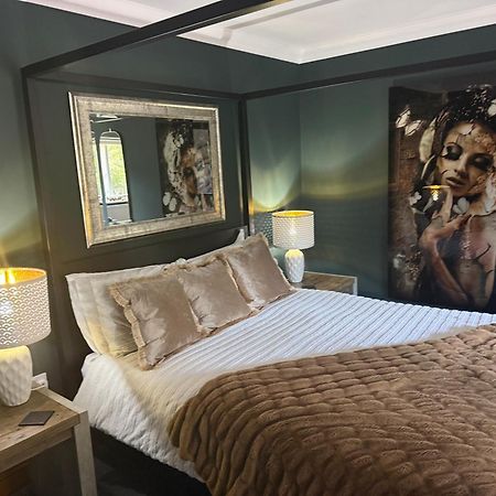 Boutique Shrewsbury Suites 外观 照片